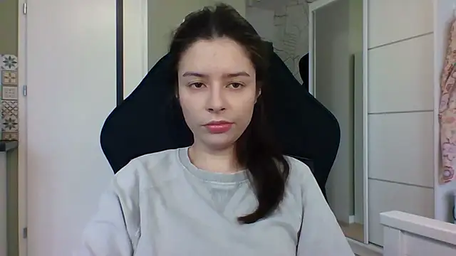 LariceSexy online show from 02/15/26, 01:09