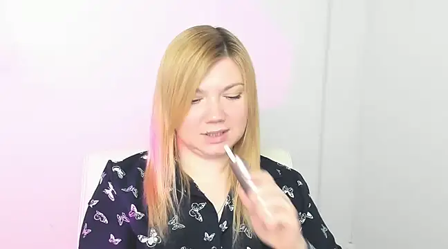 Lola moree online show from 03/18/25, 12:25