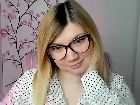 Lola moree online show from 04/07/26, 11:43