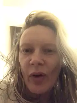 blondey206 online show from 03/10/25, 01:23