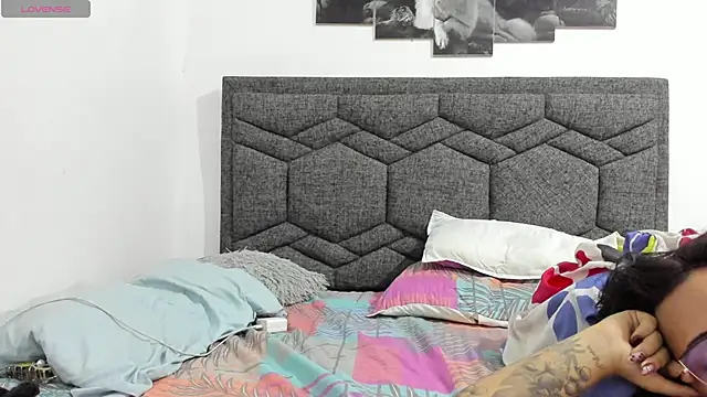 Edith Miranda online show from 10/03/25, 01:02