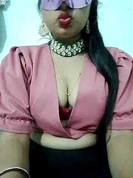 Snapshot of saaniya chatting on 02/22/25, 05:57 saaniya online show from 02/22/25, 05:57