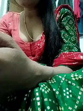 Snapshot of saaniya chatting on 02/24/25, 08:36 saaniya online show from 02/24/25, 08:36