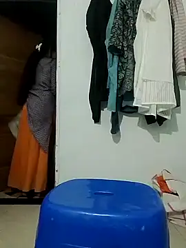 Snapshot of saaniya chatting on 03/03/25, 05:50 saaniya online show from 03/03/25, 05:50