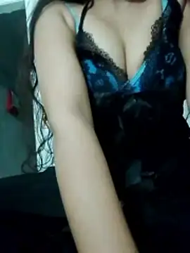 saaniya online show from 11/15/25, 09:39