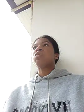 Zaira Rose  online show from 09/16/25, 01:45