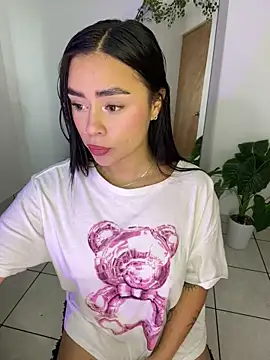 meli ortiz  online show from 03/11/26, 03:40