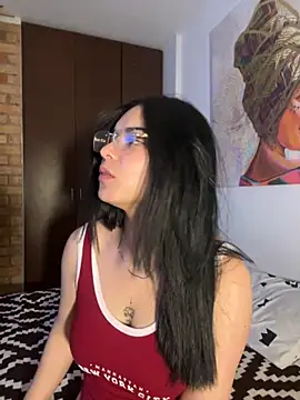 eileensophi online show from 10/18/25, 05:32