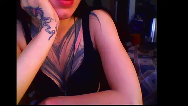 Snapshot of RussNocturnal chatting on 05/13/26, 01:03 RussNocturnal online show from 05/13/26, 01:03