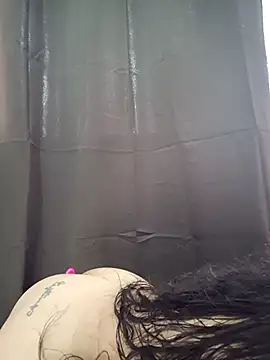 Angela Sophie online show from 10/31/25, 07:37