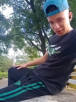 arevalo1124 online show from 09/14/25, 09:47