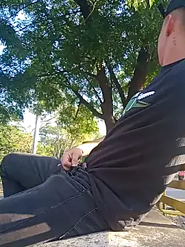 arevalo1124 online show from 09/21/25, 09:49