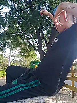 arevalo1124 online show from 10/06/25, 09:01