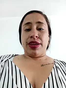 kamila lovee online show from 10/30/25, 07:47