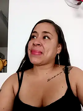 kamila lovee online show from 12/15/25, 07:18