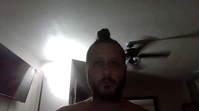Snapshot of kingocala0830 chatting on 07/15/26, 11:43 kingocala0830 online show from 07/15/26, 11:43