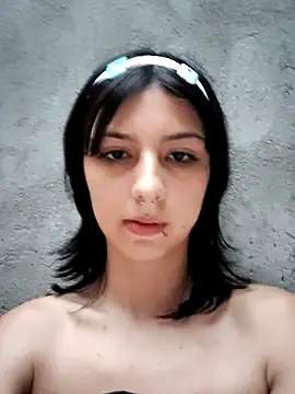 Snapshot of Maiden-Hot chatting on 02/10/25, 10:51 Maiden-Hot online show from 02/10/25, 10:51
