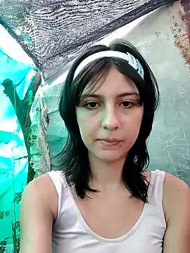 Snapshot of Maiden-Hot chatting on 02/15/25, 08:43 Maiden-Hot online show from 02/15/25, 08:43