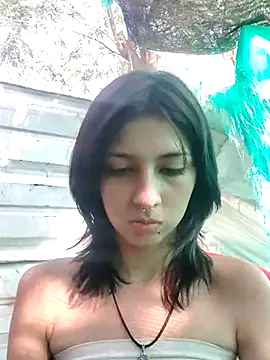 Snapshot of Maiden-Hot chatting on 02/19/25, 07:48 Maiden-Hot online show from 02/19/25, 07:48