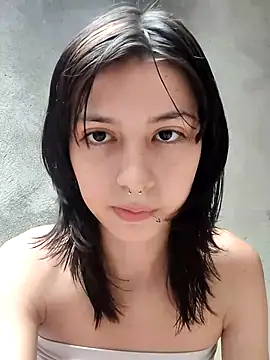 Snapshot of Maiden-Hot chatting on 02/23/25, 09:05 Maiden-Hot online show from 02/23/25, 09:05
