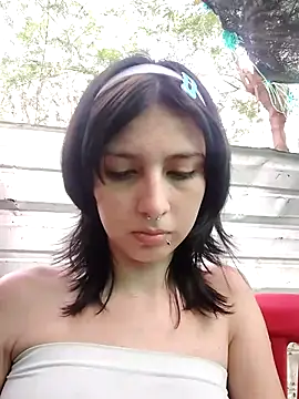 Snapshot of Maiden-Hot chatting on 02/26/25, 07:49 Maiden-Hot online show from 02/26/25, 07:49