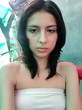 Snapshot of Maiden-Hot chatting on 03/11/25, 08:09 Maiden-Hot online show from 03/11/25, 08:09