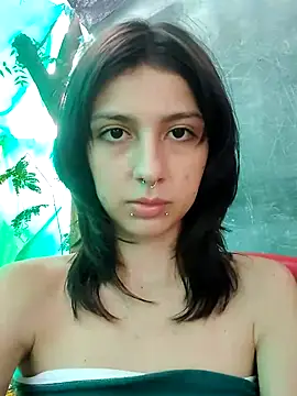 Snapshot of Maiden-Hot chatting on 03/14/25, 08:06 Maiden-Hot online show from 03/14/25, 08:06