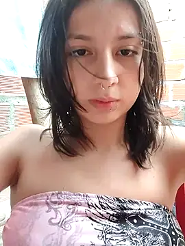 Snapshot of Maiden-Hot chatting on 11/19/25, 07:25 Maiden-Hot online show from 11/19/25, 07:25