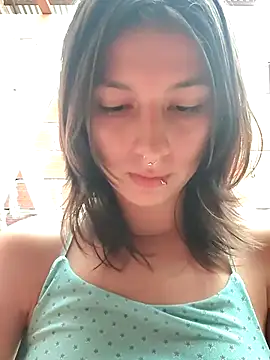 Snapshot of Maiden-Hot chatting on 11/23/25, 09:03 Maiden-Hot online show from 11/23/25, 09:03