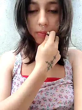 Snapshot of Maiden-Hot chatting on 12/03/25, 06:50 Maiden-Hot online show from 12/03/25, 06:50