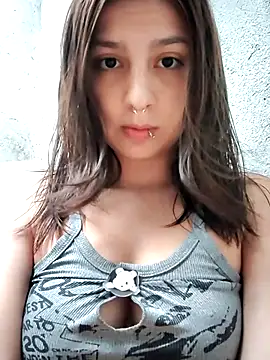 Snapshot of Maiden-Hot chatting on 04/21/26, 10:12 Maiden-Hot online show from 04/21/26, 10:12
