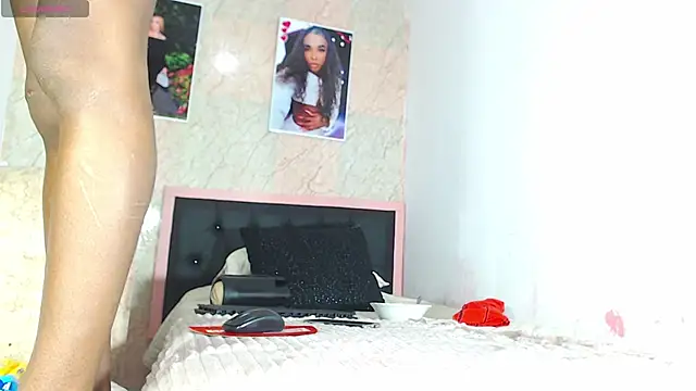 k stormi  online show from 11/20/25, 01:17