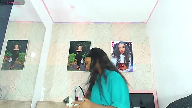 Snapshot of k_stormi_ chatting on 01/07/26, 01:08 k stormi online show from 01/07/26, 01:08