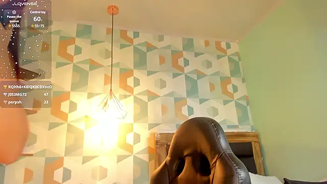 Snapshot of CALANTHELOVE1 chatting on 02/05/25, 08:54 CALANTHELOVE1 online show from 02/05/25, 08:54