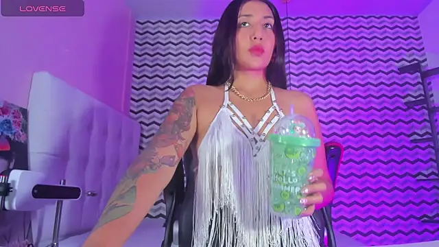 Snapshot of CALANTHELOVE1 chatting on 03/14/25, 03:15 CALANTHELOVE1 online show from 03/14/25, 03:15