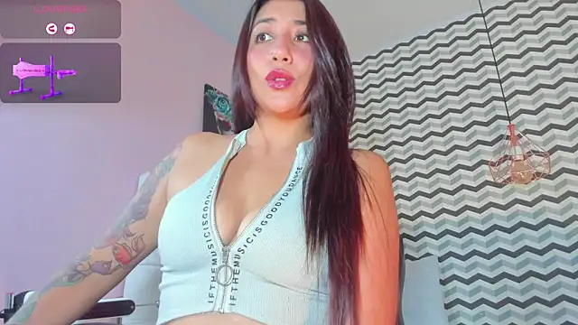 Snapshot of CALANTHELOVE1 chatting on 03/22/25, 11:31 CALANTHELOVE1 online show from 03/22/25, 11:31