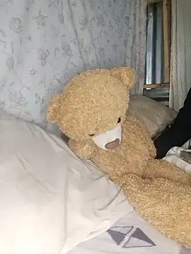 Snapshot of Velvet69 chatting on 10/18/25, 01:30 Velvet69 online show from 10/18/25, 01:30