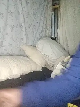 Snapshot of Velvet69 chatting on 11/09/25, 08:29 Velvet69 online show from 11/09/25, 08:29