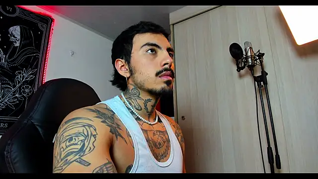 Snapshot of scockpion__ chatting on 01/29/25, 07:25 scockpion online show from 01/29/25, 07:25