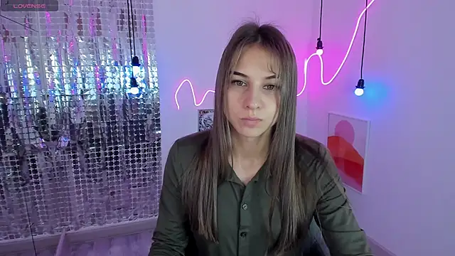 Snapshot of CharmBianca chatting on 02/16/25, 05:15 CharmBianca online show from 02/16/25, 05:15