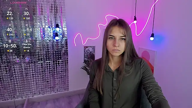 Snapshot of CharmBianca chatting on 02/16/25, 11:27 CharmBianca online show from 02/16/25, 11:27