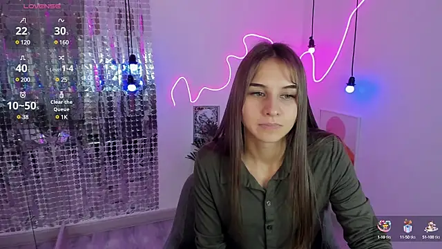 Snapshot of CharmBianca chatting on 02/16/25, 02:32 CharmBianca online show from 02/16/25, 02:32