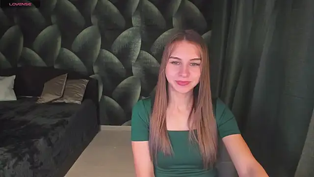 Snapshot of CharmBianca chatting on 03/13/25, 07:50 CharmBianca online show from 03/13/25, 07:50