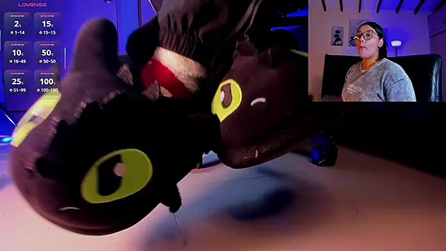 Snapshot of aleya_bliss chatting on 11/26/25, 03:07 aleya bliss online show from 11/26/25, 03:07