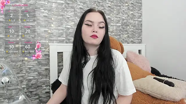 Snapshot of KairraPotts chatting on 10/15/25, 07:47 KairraPotts online show from 10/15/25, 07:47