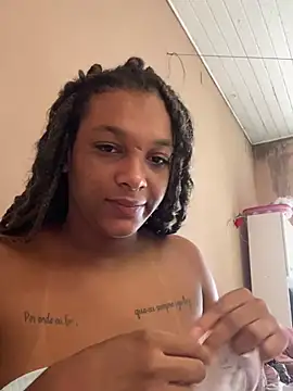 Snapshot of vanessajob5554 chatting on 02/11/25, 10:59 vanessajob5554 online show from 02/11/25, 10:59