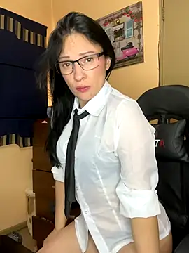 ValeriaVixen online show from 11/11/25, 06:19