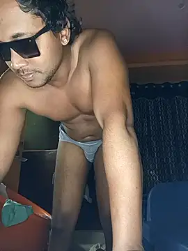 bigcock thick online show from 02/18/26, 12:39