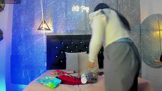 Snapshot of emberhodson chatting on 09/10/25, 10:48 emberhodson online show from 09/10/25, 10:48