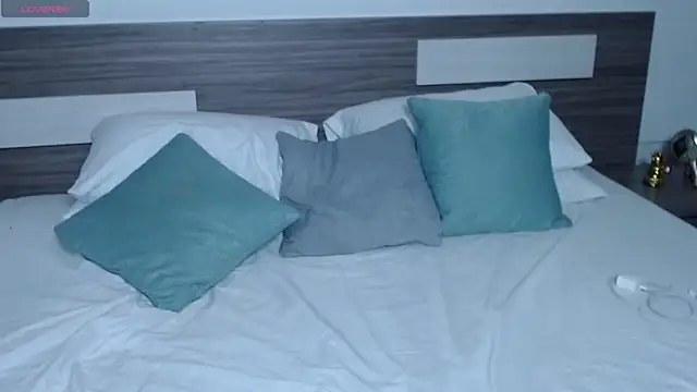 Liiamthompson online show from 03/24/26, 09:25